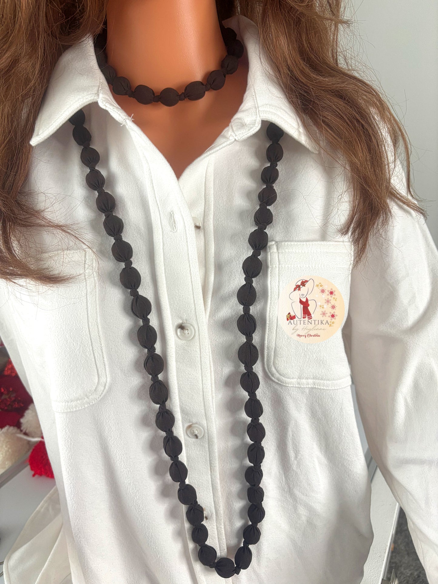 Collar Nudo Marrón Elegancia Natural