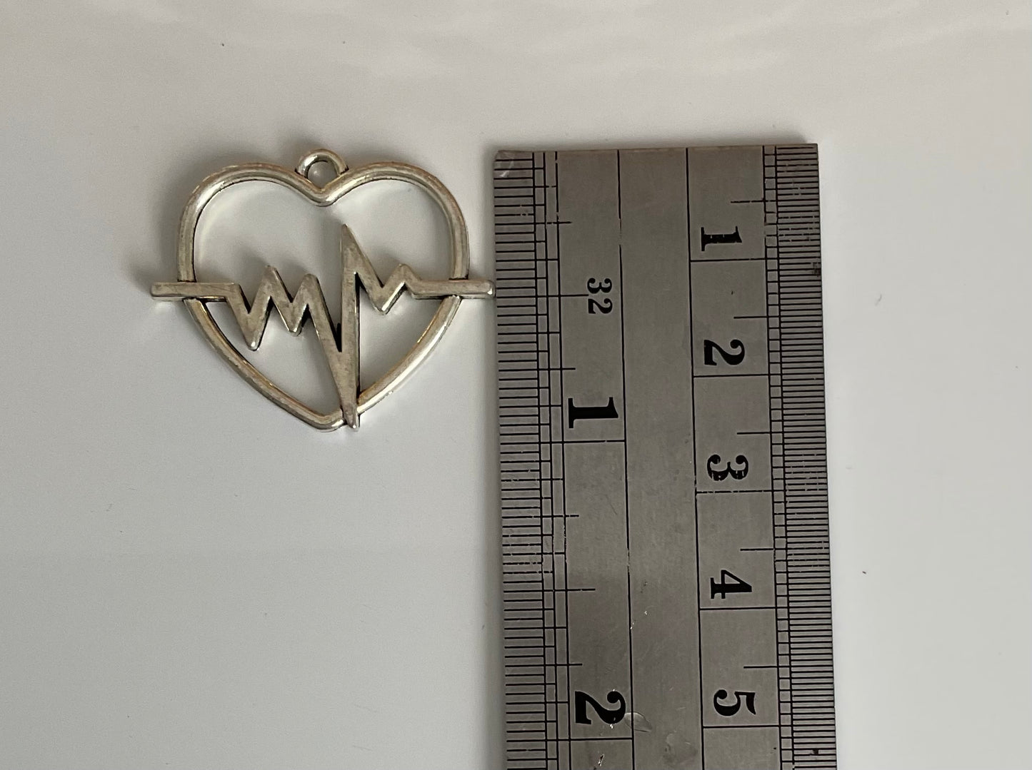 Charm Corazón con Latido (18 Pz)