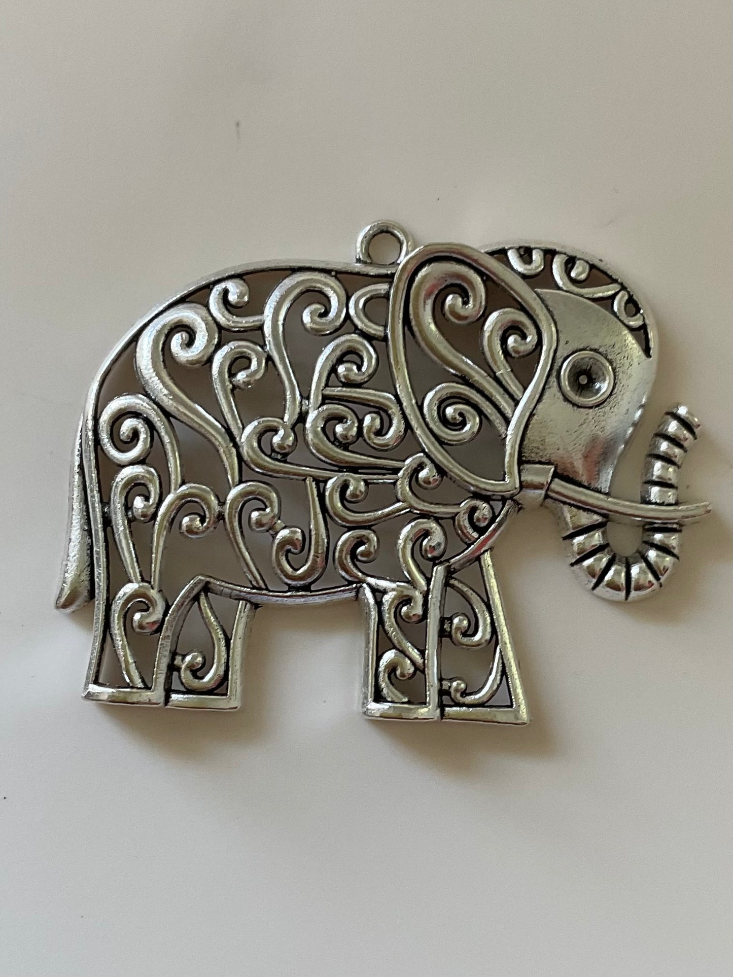 🐘 Elefante Espíritu Noble