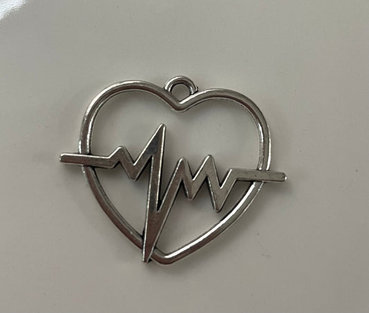 Charm Corazón con Latido (18 Pz)