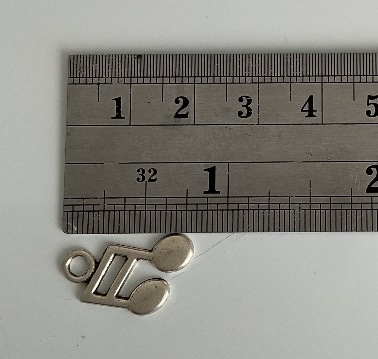 🎼 Charm Claves de música