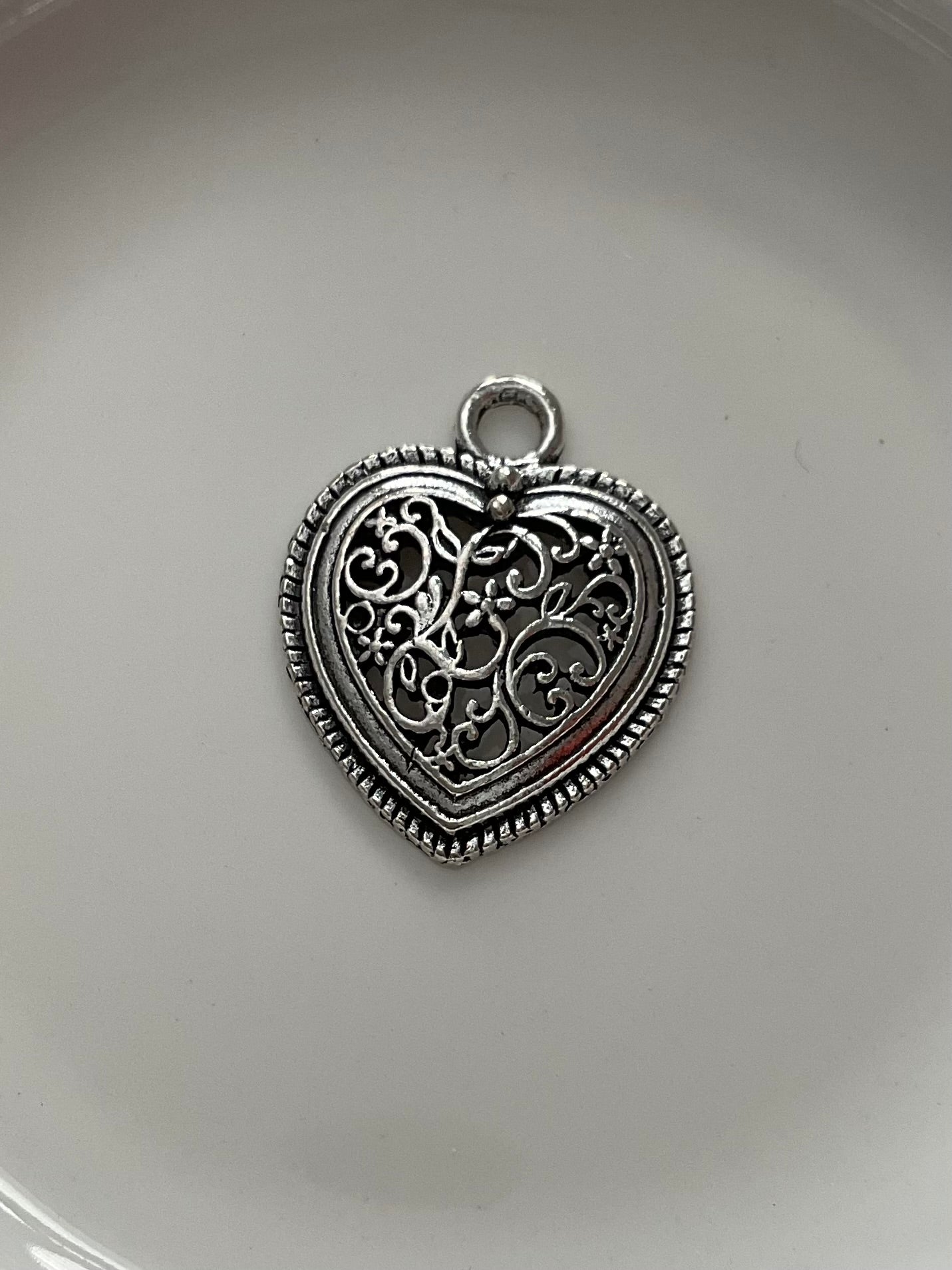 ✨ Colección de Charms en Forma de Corazón ♥️