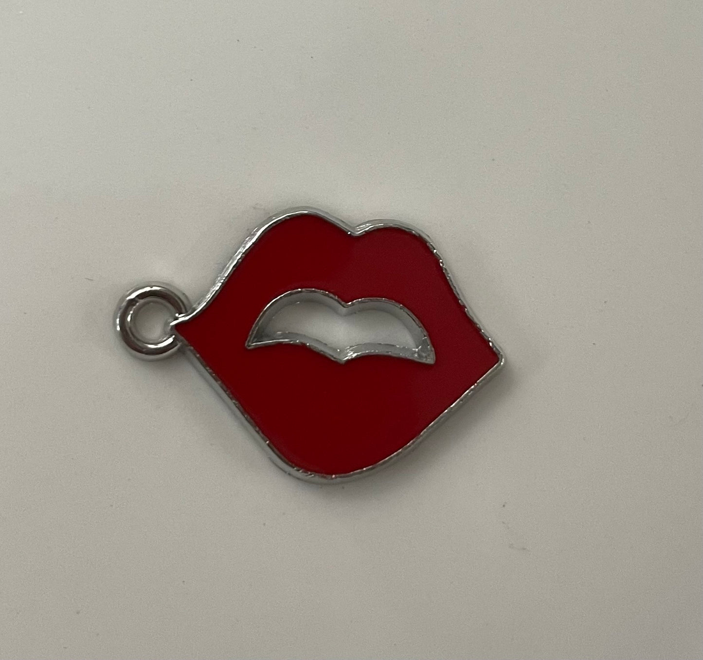 💋 Charm Labios Rojos
