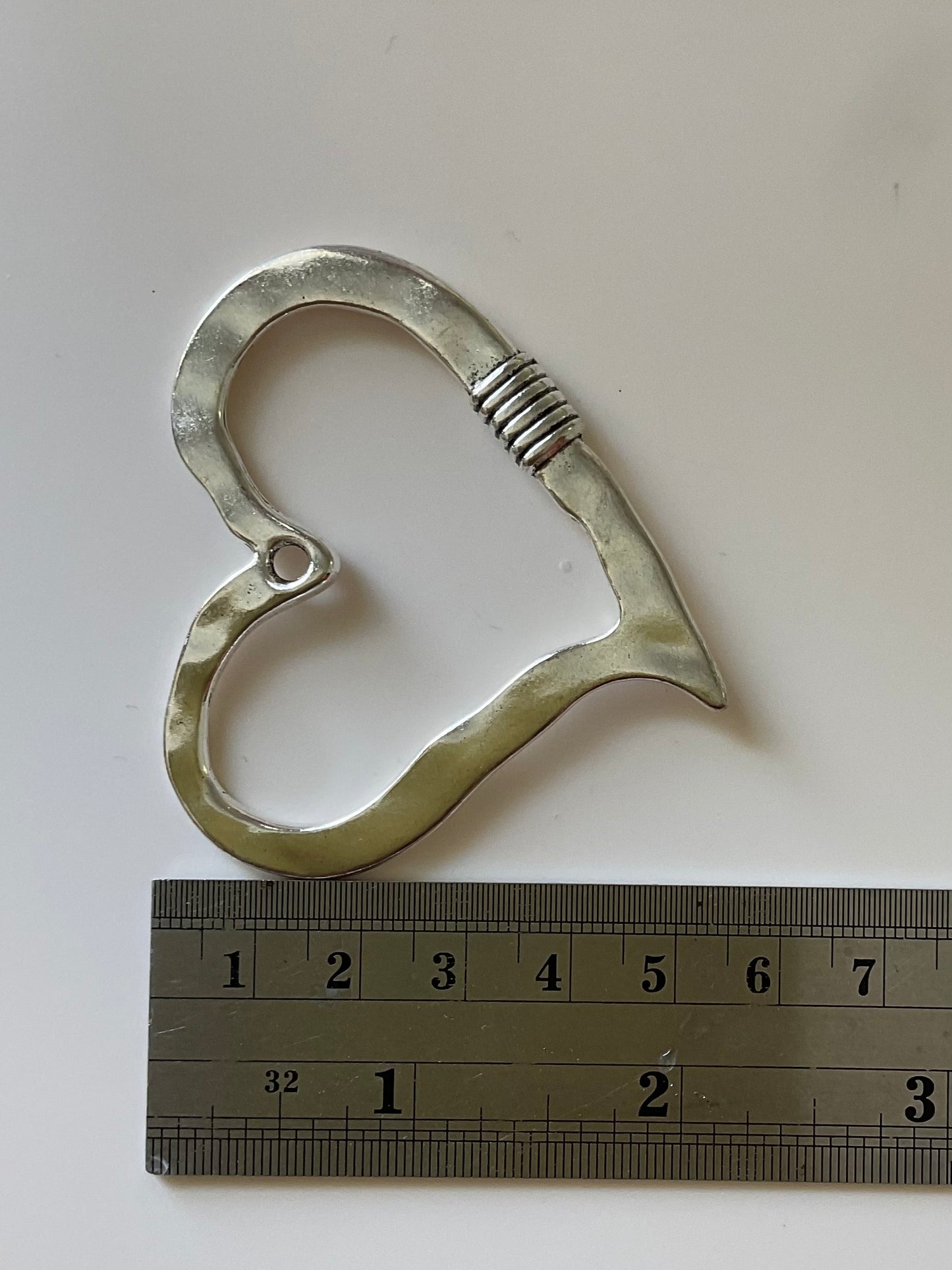 🤍 Corazón Irregular Contour
