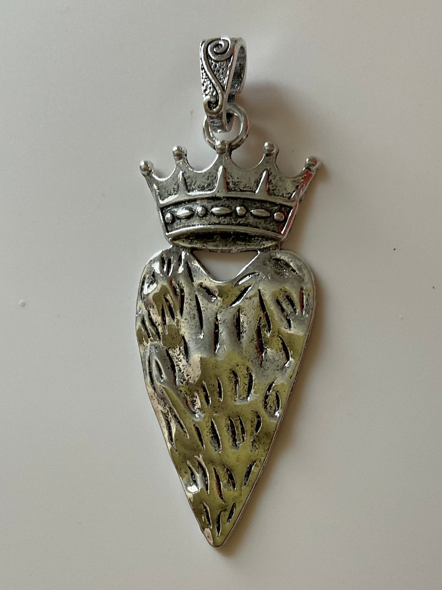 👑 Corazón Coronado