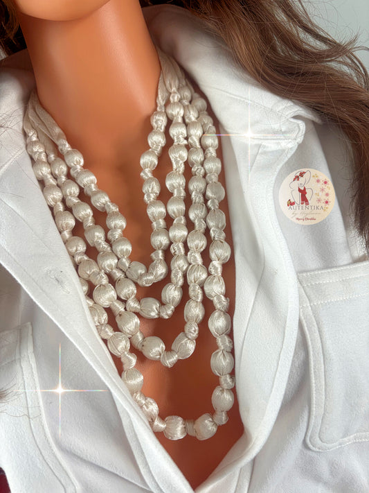 Collar Perlas de Seda