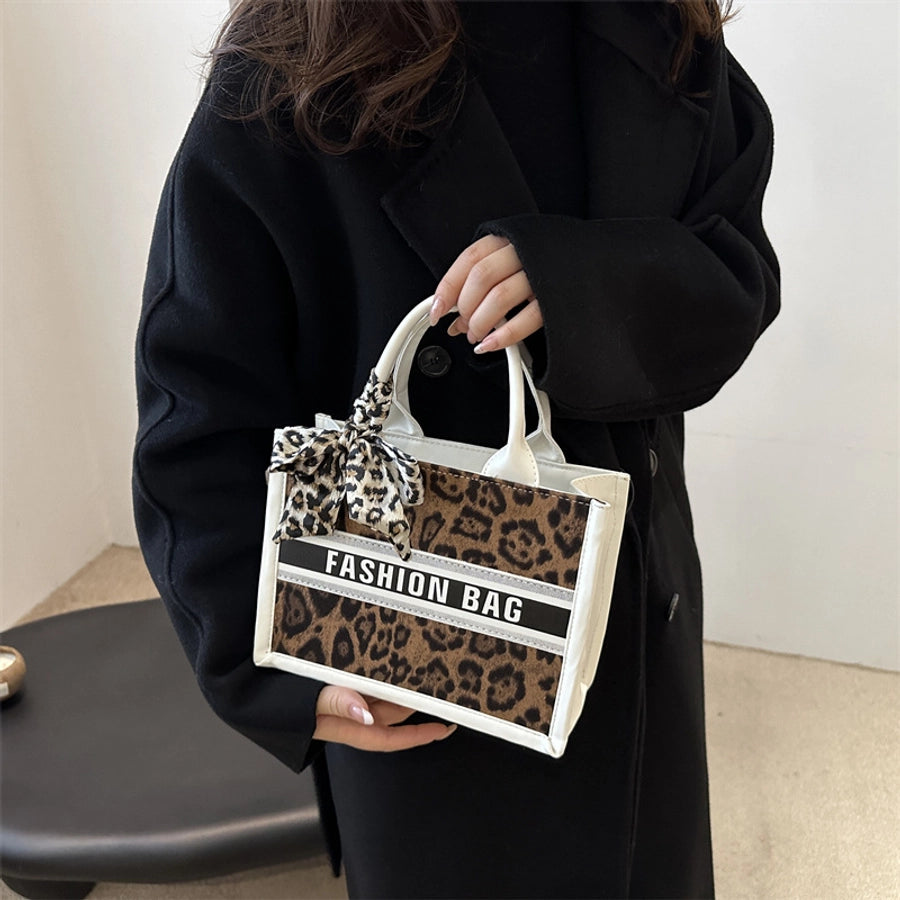 Women's Medium Special Letter Leopard Streetwear Sewing Thread Square Zipper Tote Bag