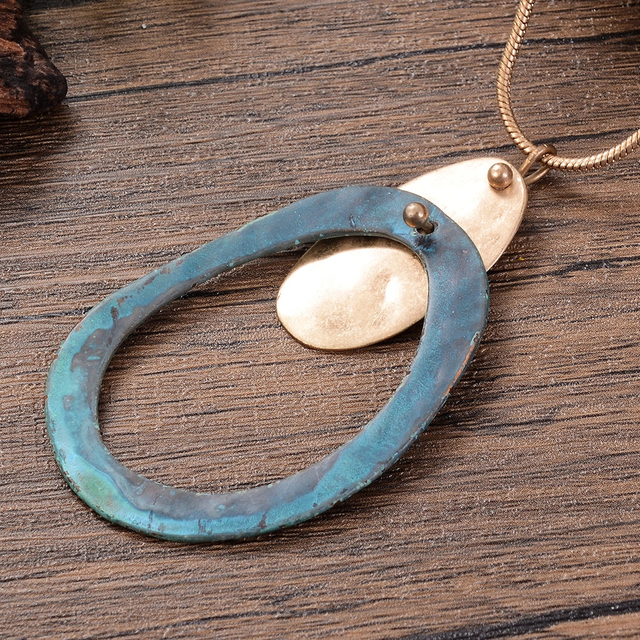 Retro Oval Alloy  Pendant Necklace